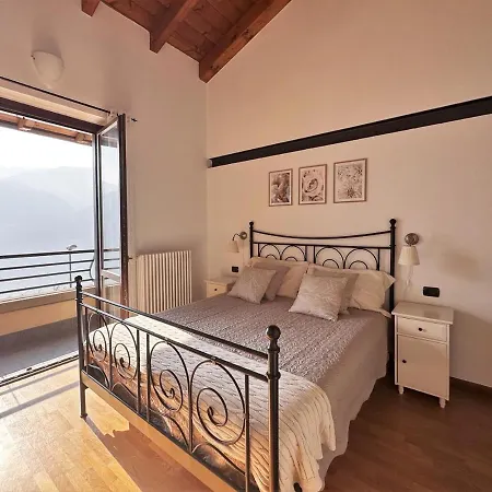 Chiaro Di Luna - Carate Urio