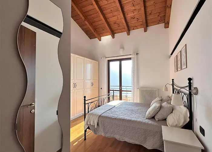 Holiday home Chiaro Di Luna - Carate Urio